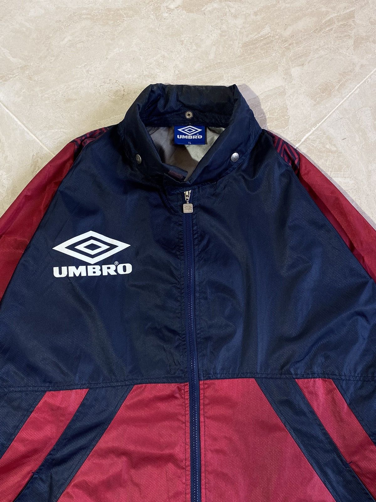 Umbro Vintage 90s Umbro hype y2k streetwear style retro jacket Size US XL / EU 56 / 4 - 4 Thumbnail