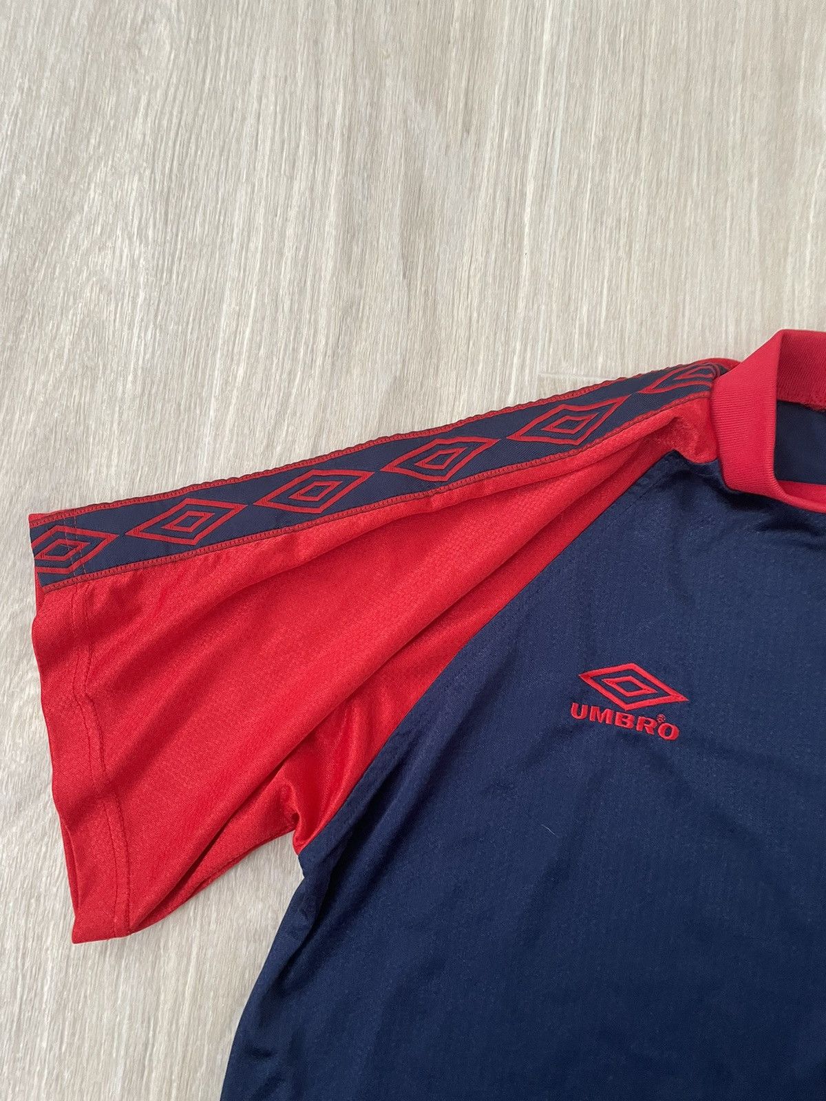 Umbro × Vintage Vintage Umbro England soccer jersey Size US M / EU 48-50 / 2 - 2 Thumbnail