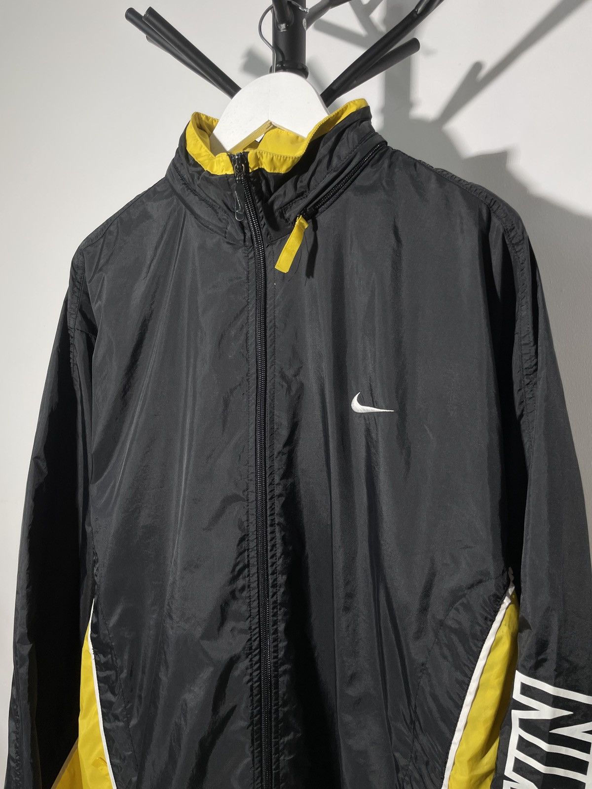 Nike × Vintage Vintage 90s Nike Big Logo Nylon Jacket Size US L / EU 52-54 / 3 - 2 Thumbnail