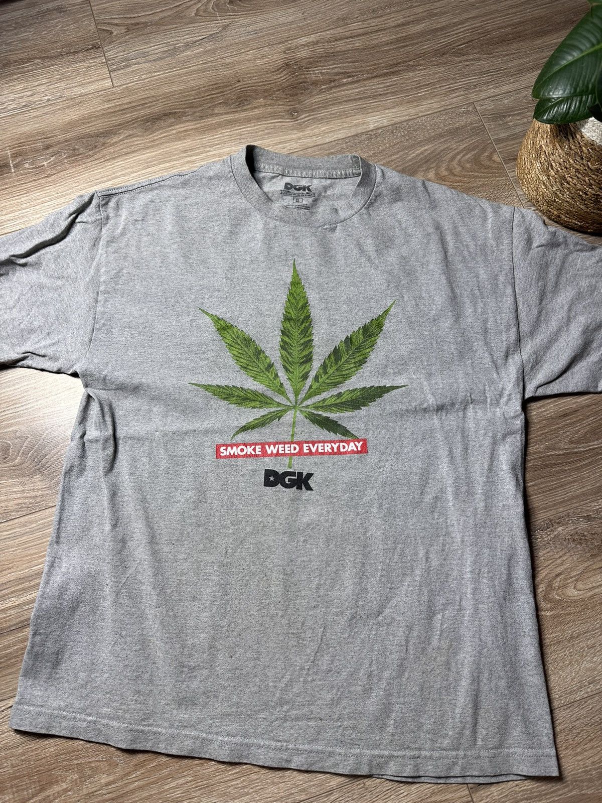Vintage Smoke Every Day Marijuana Weed T shirt acid joint