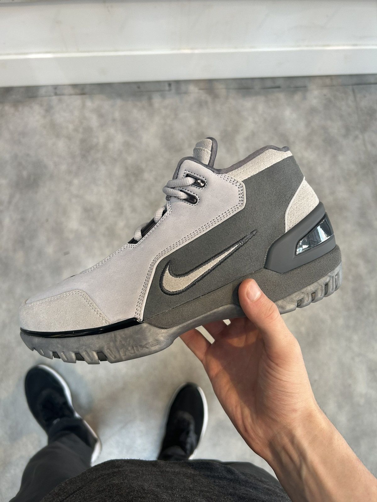 mens nike zoom grey