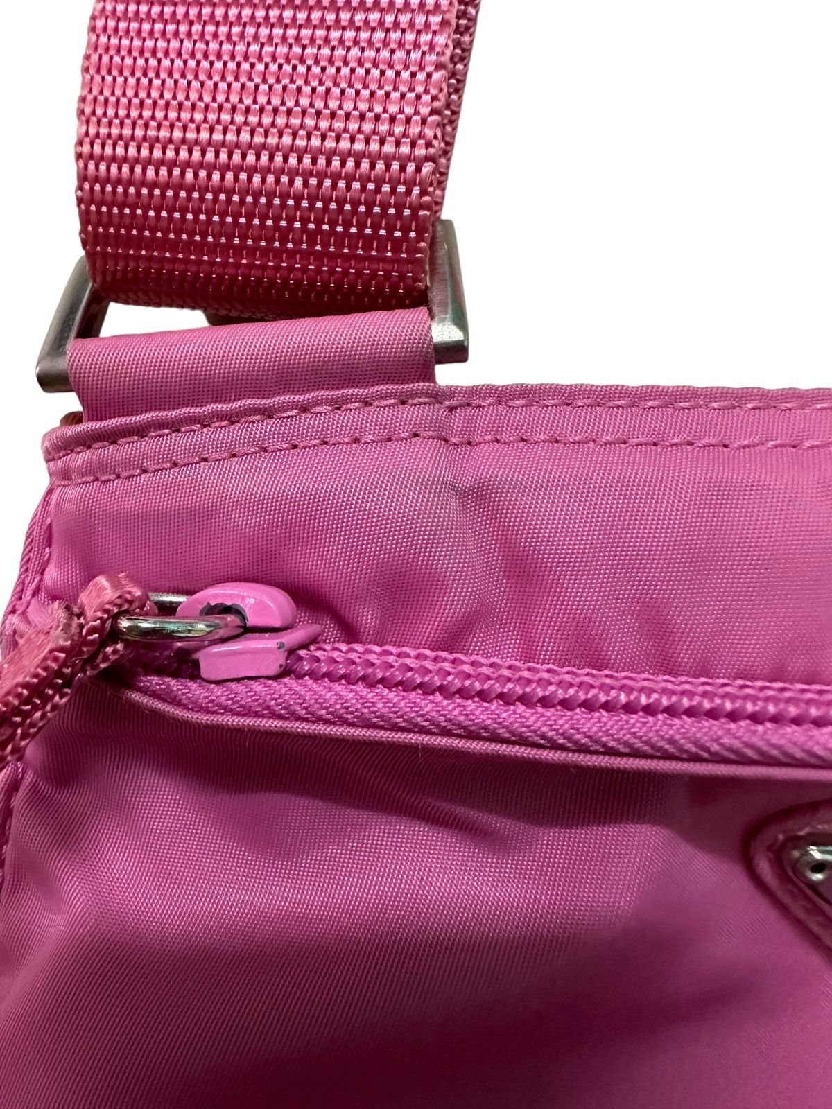 Prada × Vintage AUTHENTIC VINTAGE PRADA PINK NYLON MINI CROSSBODY BAG Size ONE SIZE - 5 Thumbnail