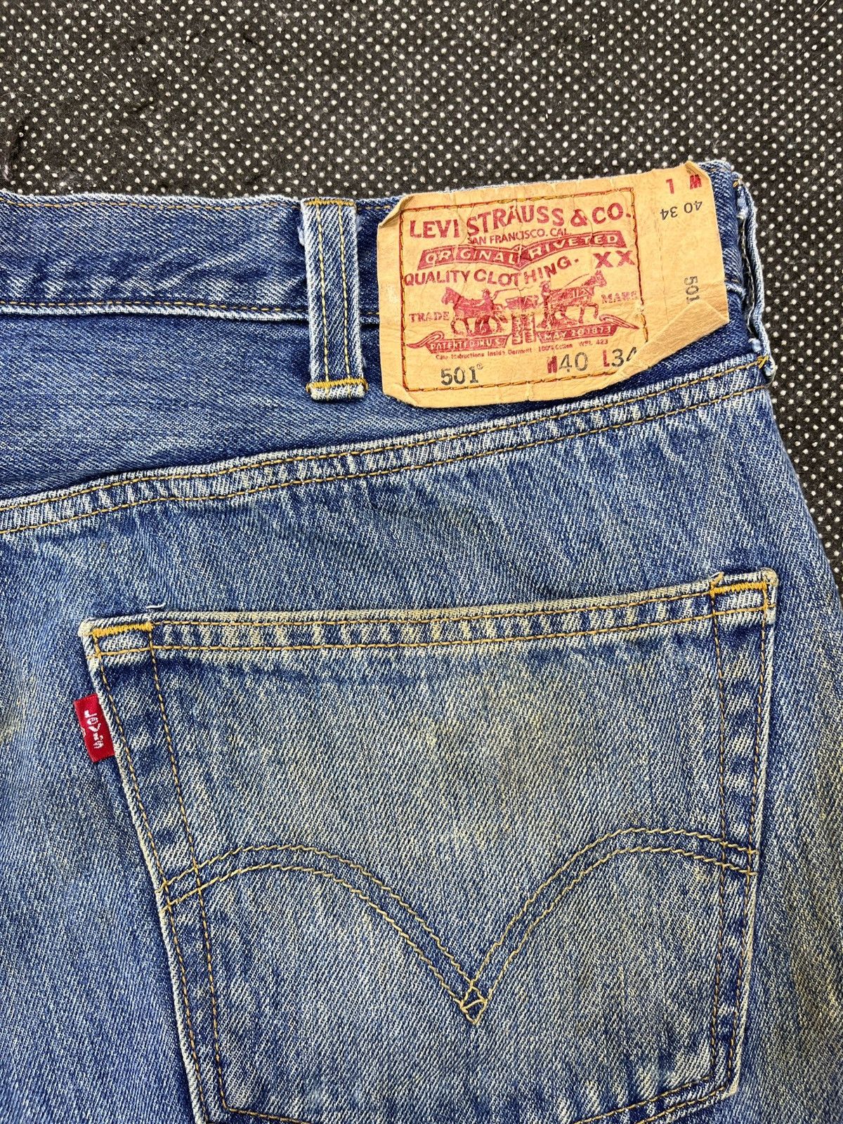 Levi's Vintage Levis 501 Jeans Painted Denim - J683 Size US 40 / EU 56 - 12 Thumbnail