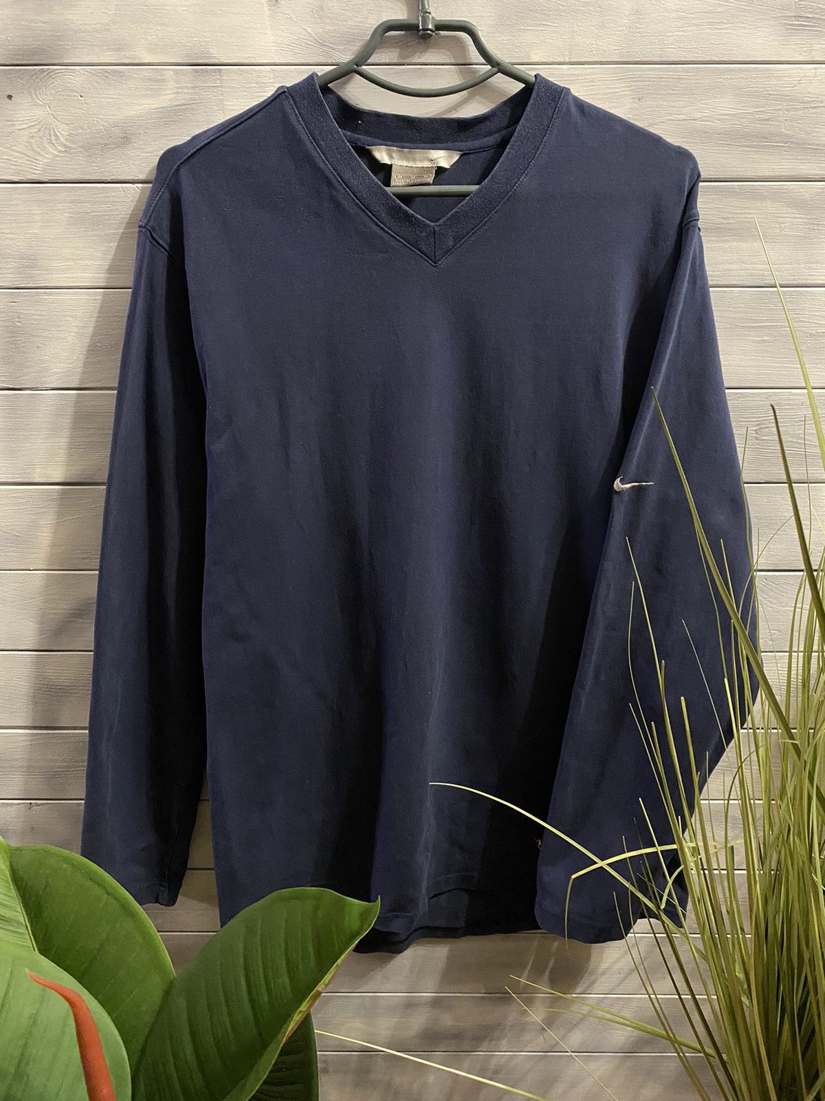 Nike Rare Vintage Long-Sleeve Nike. Drill Swoosh Y2K style. Size US M / EU 48-50 / 2 - 1 Thumbnail