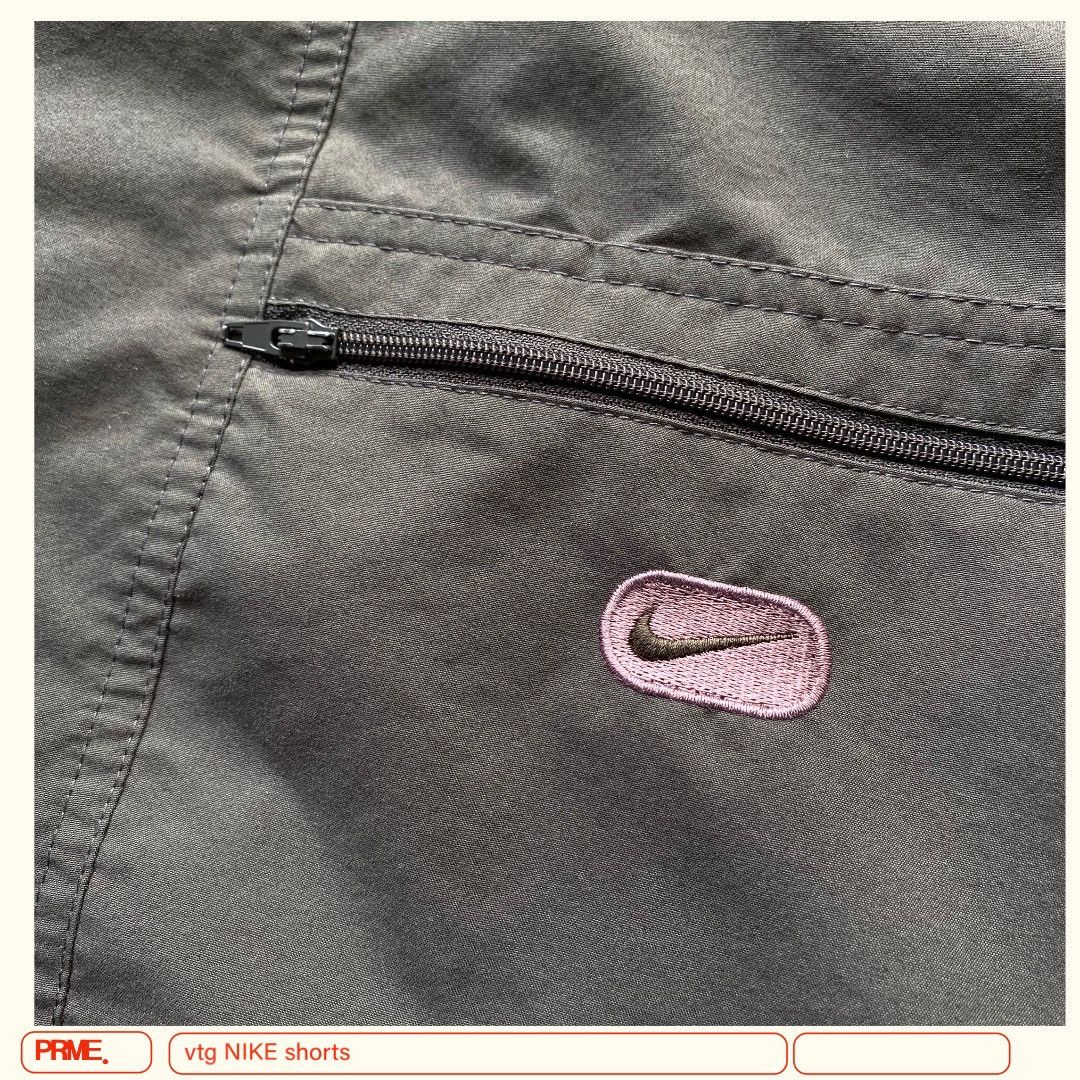 Vintage vintage Y2K NIKE Swoosh Cargo pocket trunk shorts Size US 38 / EU 54 - 10 Thumbnail