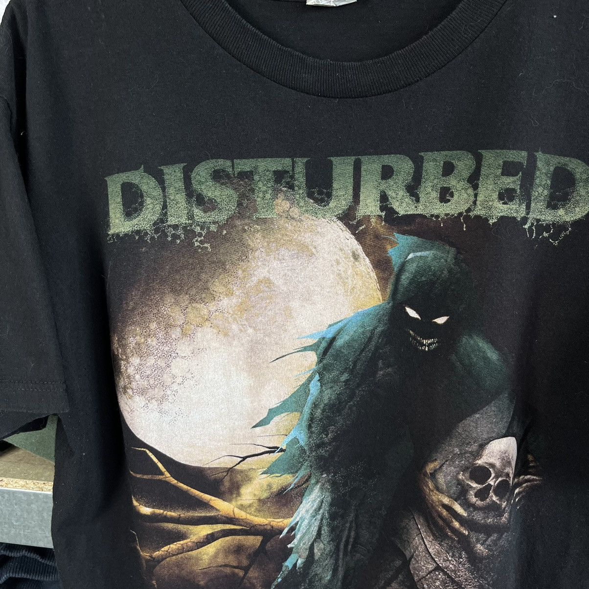 Band Tees VINTAGE 2000s Y2K DISTURBED CREEPIN COFFIN METAL T-SHIRT TEE Size US L / EU 52-54 / 3 - 4 Thumbnail