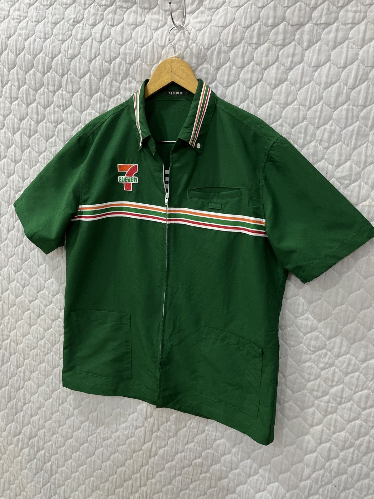 Japanese Brand (Ssss). 7 ELEVEN JAPAN ZIPPER SHIRTS Size US L / EU 52-54 / 3 - 2 Thumbnail