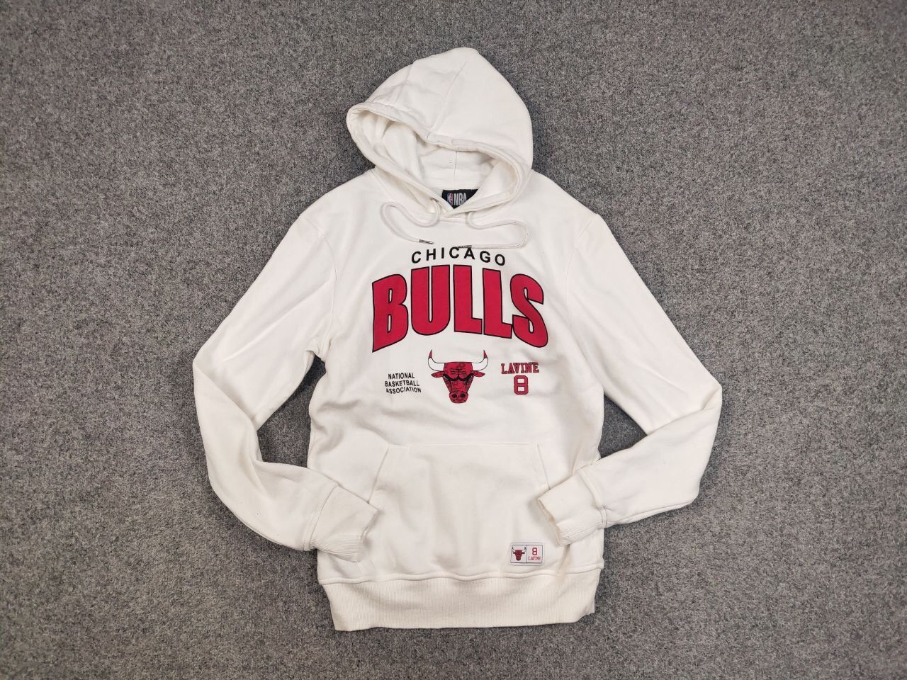 NBA Chicago Bulls x NBA Logo White Light Hoodie Vintage Style Size US S / EU 44-46 / 1 - 13 Thumbnail