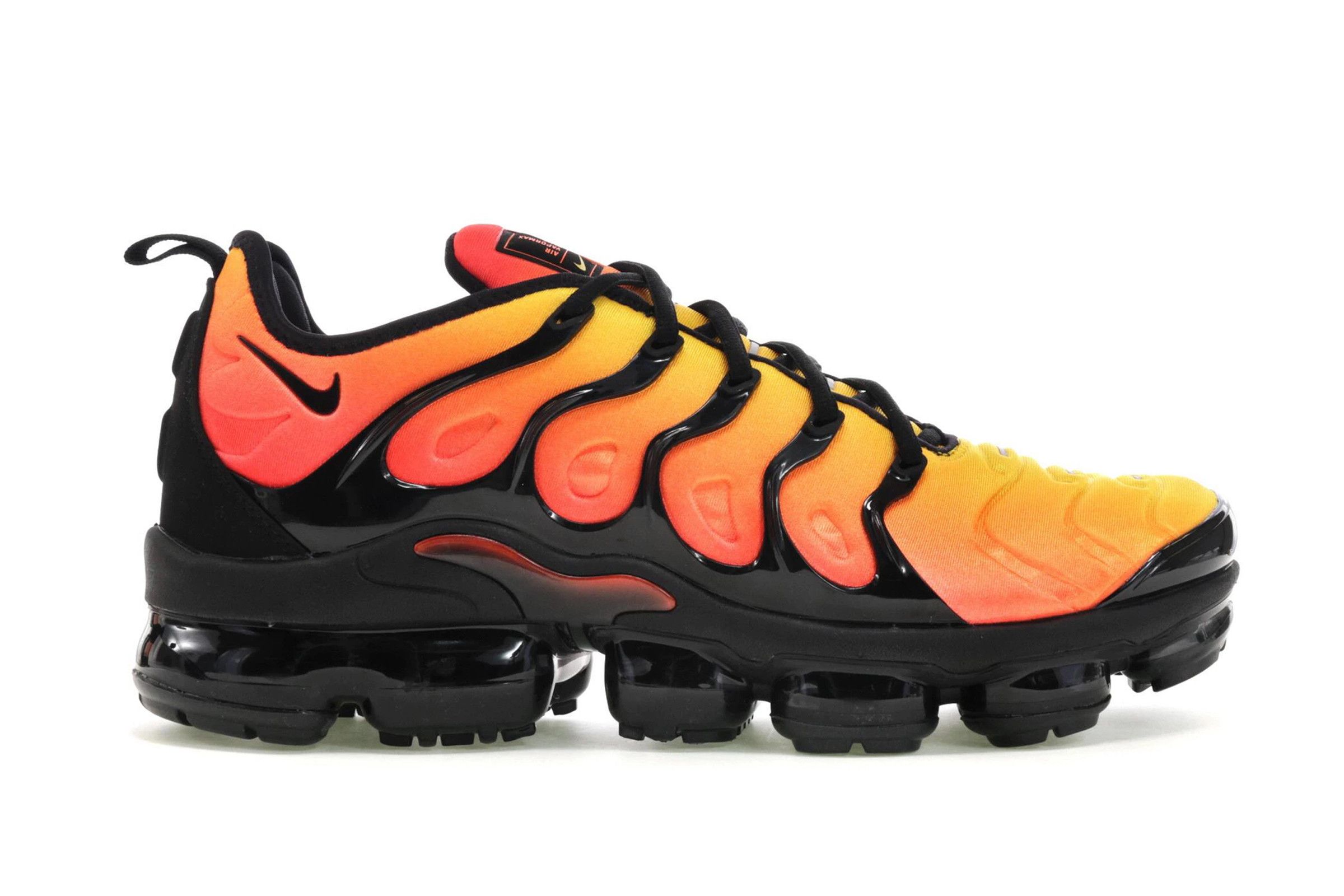 Grailed Steals: The Hottest Core Items Listed This Week