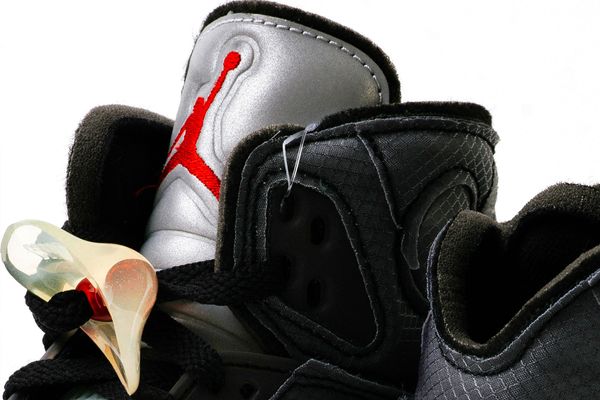 Giveaway: Win a Pair of Off-White Jordan Vs